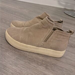 Platform Faux Suede Beige Sneakers